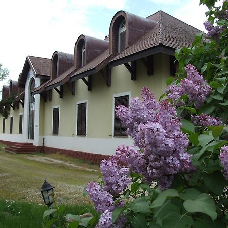 Aranyhid Hotel Balatonboglár Extérieur photo