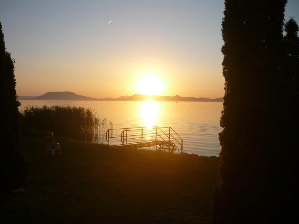 Aranyhid Hotel Balatonboglár Extérieur photo